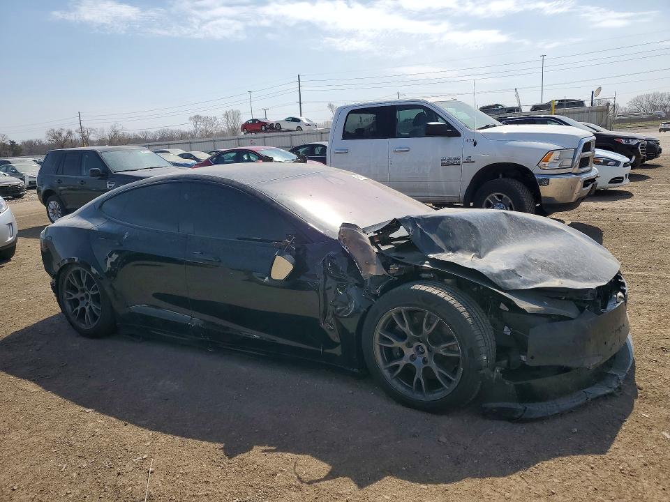 Продажа на аукционе авто 2022 Tesla Model S, vin: 5YJSA1E6XNF471526, номер лота: 48041016