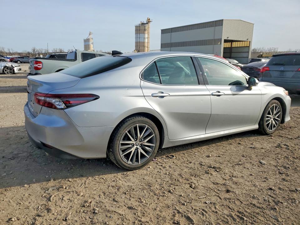 Aukcja sprzedaży 2022 Toyota Camry, vin: 4T1F11BK1NU051918, numer aukcji: 46176756