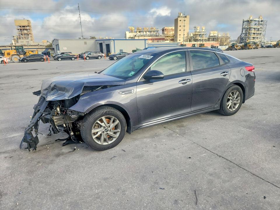 2019 Kia Optima მანქანა იყიდება აუქციონზე, vin: 5XXGT4L33KG326637, აუქციონის ნომერი: 79853565