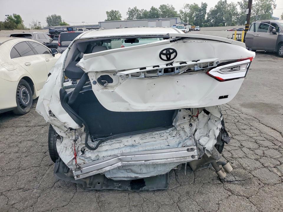 Продажа на аукционе авто 2018 Toyota Camry, vin: JTNB11HK6J3018273, номер лота: 47712646