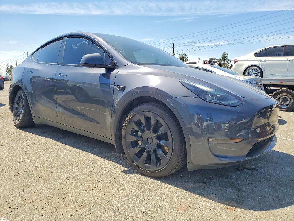 Продажа на аукционе авто 2023 Tesla Model Y, vin: 7SAYGDEE0PF923829, номер лота: 47969756