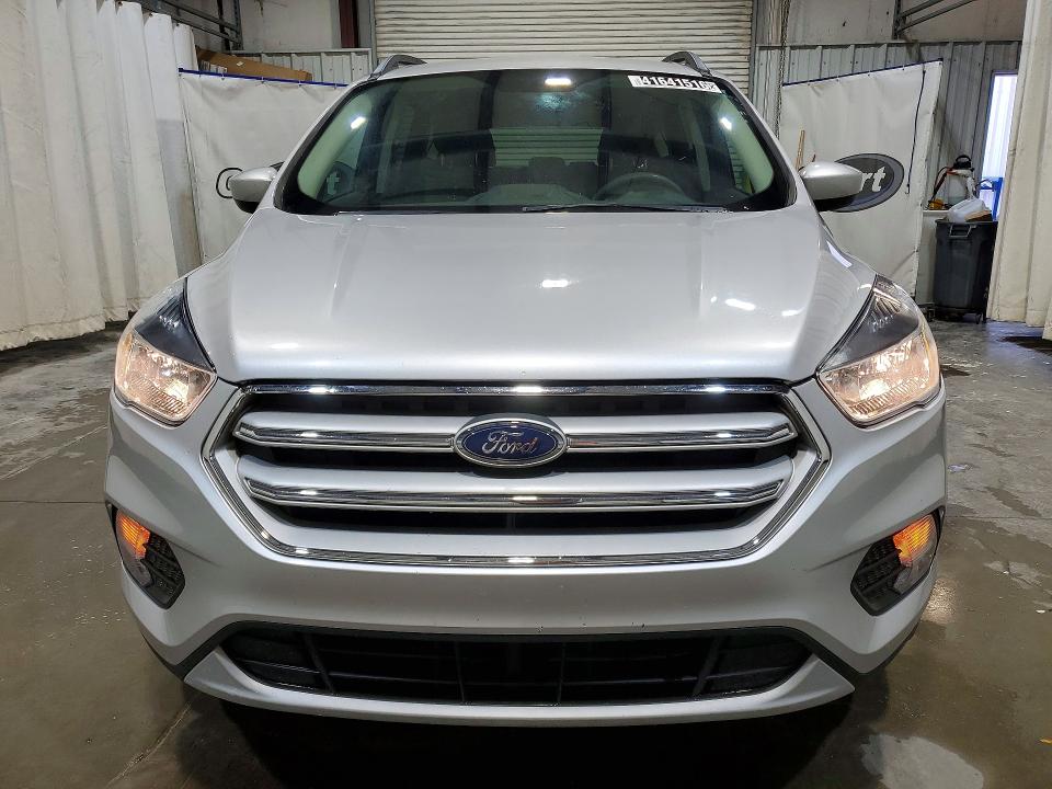 2018 Ford Escape მანქანა იყიდება აუქციონზე, vin: 1FMCU9GD5JUD35372, აუქციონის ნომერი: 41641516