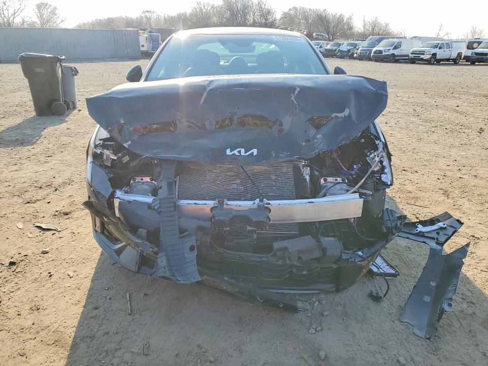 Продаж на аукціоні авто 2025 Kia K5, vin: KNAG64J73S5353870, номер лоту: 47266206