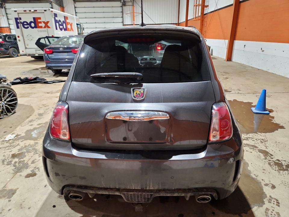47642806 :رقم المزاد ، 3C3CFFFH3FT621888 vin ، 2015 Fiat 500 مزاد بيع
