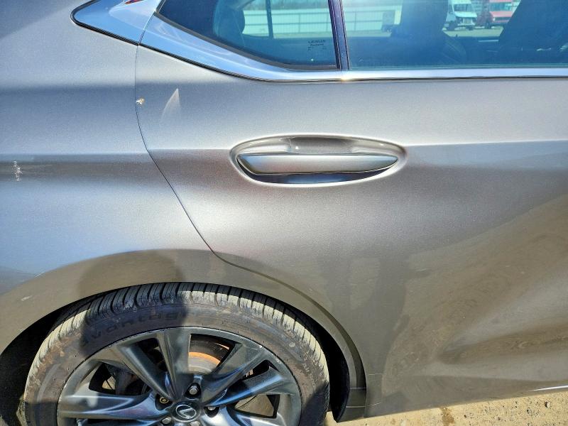 48222886 :رقم المزاد ، 58ABZ1B11KU008327 vin ، 2019 Lexus Es 350 مزاد بيع
