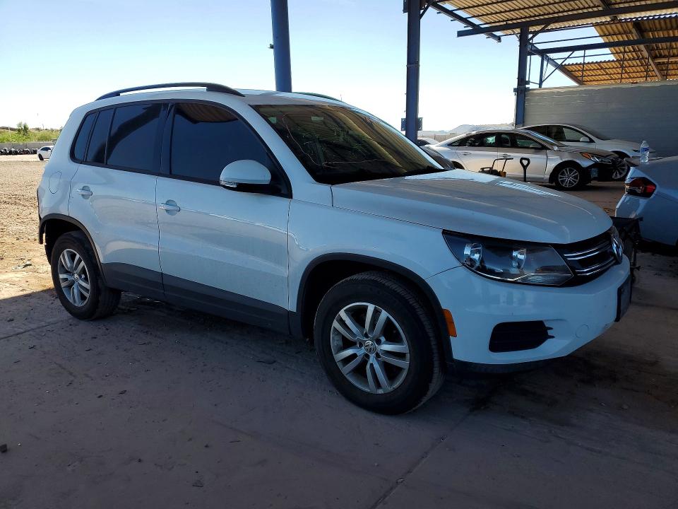 Aukcja sprzedaży 2015 Volkswagen Tiguan, vin: WVGBV7AX0FW526869, numer aukcji: 47402116