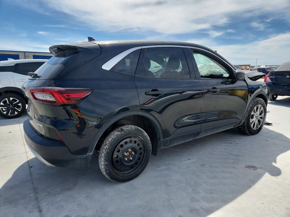 46527386 :رقم المزاد ، 1FMCU9GN0PUA00604 vin ، 2023 Ford Escape مزاد بيع