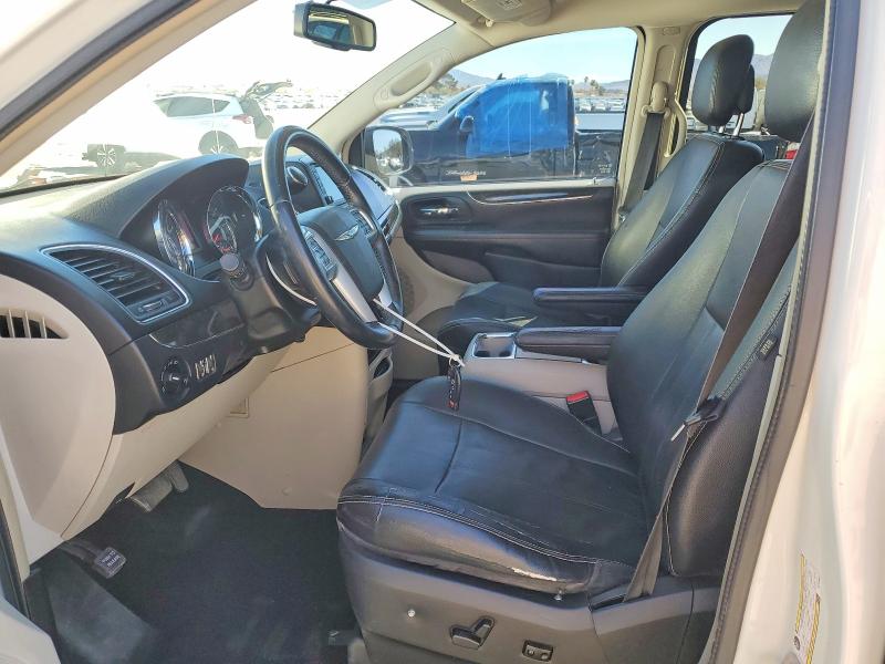 2013 Chrysler Town & Country მანქანა იყიდება აუქციონზე, vin: 2C4RC1BG3DR744007, აუქციონის ნომერი: 41604366