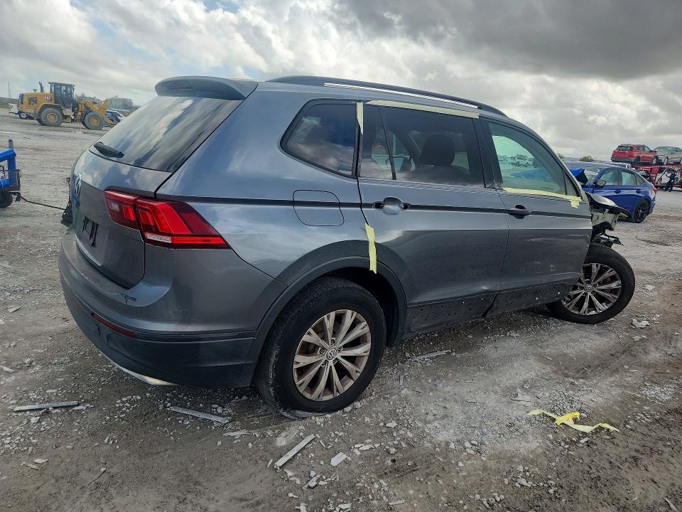 79633045 :رقم المزاد ، 3VV1B7AX2KM198486 vin ، 2019 Volkswagen Tiguan مزاد بيع