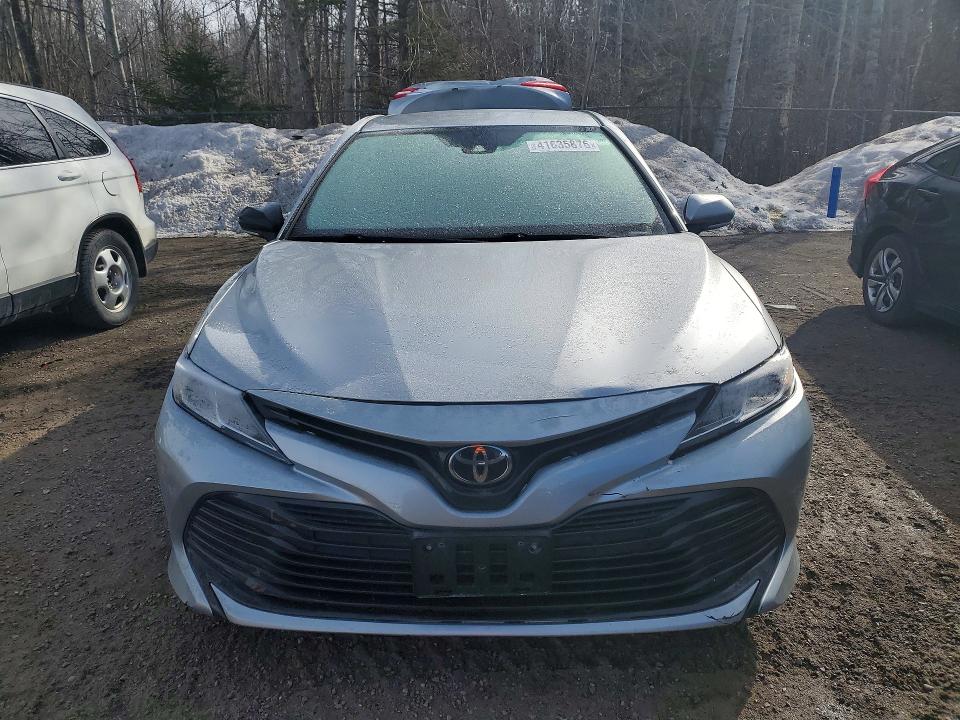 2019 Toyota Camry Le 4dr მანქანა იყიდება აუქციონზე, vin: 4T1B11HK1KU203911, აუქციონის ნომერი: 41635876