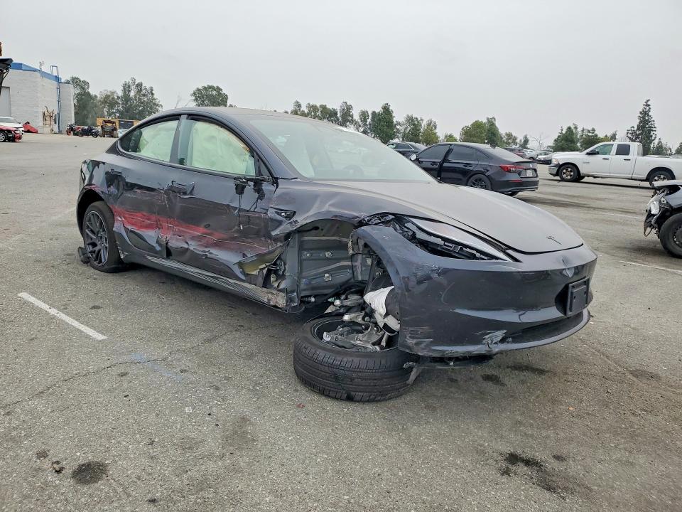 47987886 :رقم المزاد ، 5YJ3E1EAXTF125499 vin ، 2026 Tesla Model 3 مزاد بيع