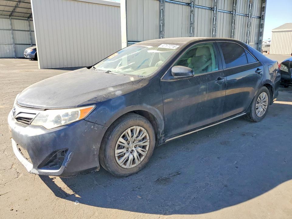 47177216 :رقم المزاد ، 4T4BF1FK8ER414697 vin ، 2014 Toyota Camry مزاد بيع