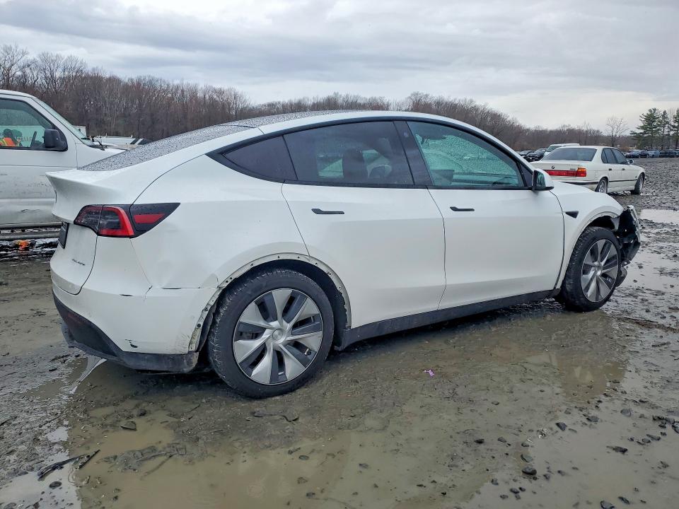 Продажа на аукционе авто 2021 Tesla Model Y, vin: 5YJYGDEE0MF077517, номер лота: 45827736
