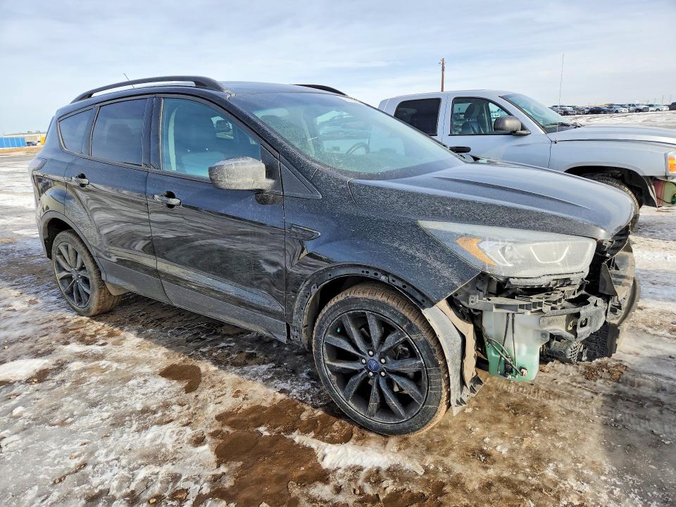 2017 Ford Escape მანქანა იყიდება აუქციონზე, vin: 1FMCU9G96HUC29244, აუქციონის ნომერი: 79769065