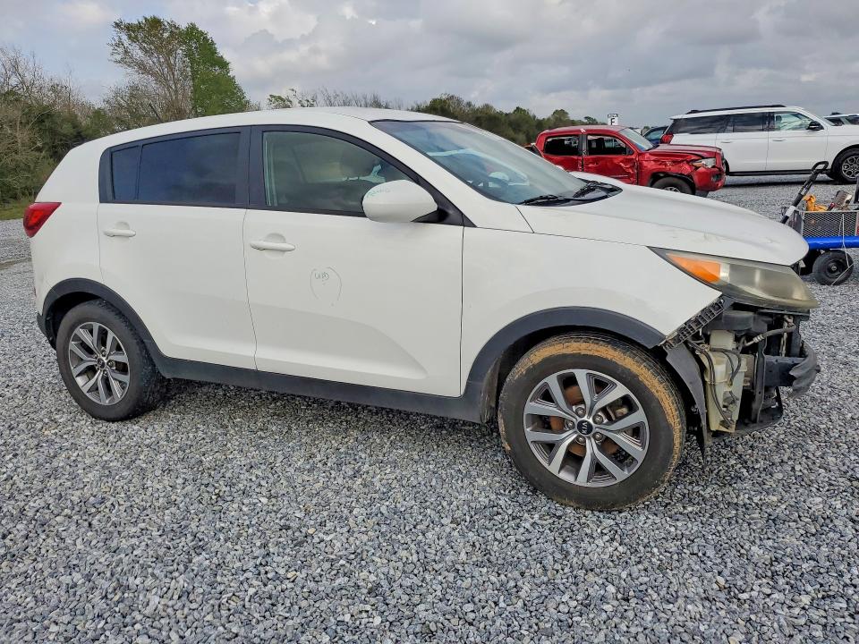 41967086 :رقم المزاد ، KNDPB3AC9G7819481 vin ، 2016 Kia Sportage مزاد بيع