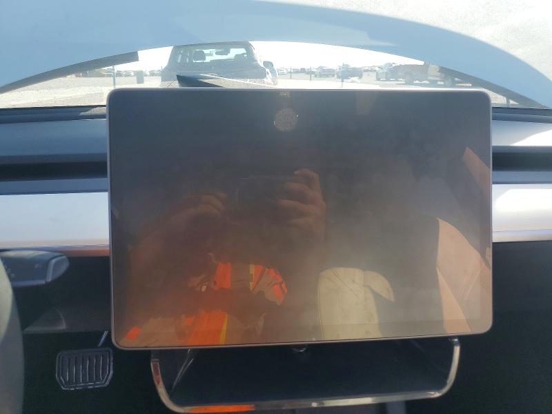 2022 Tesla Model 3 მანქანა იყიდება აუქციონზე, vin: 5YJ3E1EB8NF110687, აუქციონის ნომერი: 47245806