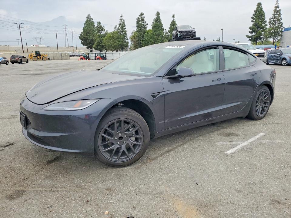 Auction sale of the 2026 Tesla Model 3, vin: 5YJ3E1EAXTF125499, lot number: 47987886