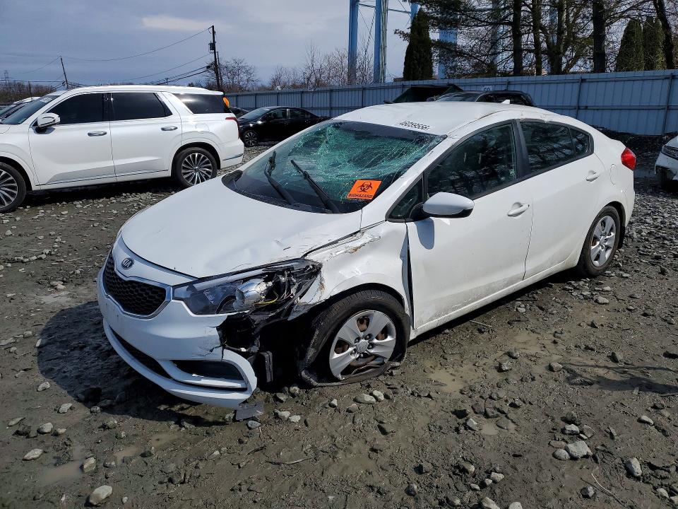 Продажа на аукционе авто 2016 Kia Forte, vin: KNAFK4A64G5505452, номер лота: 46059556