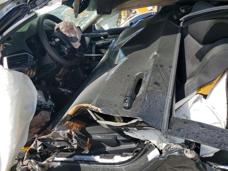 42016436 :رقم المزاد ، 1HGCV1F18JA216518 vin ، 2018 Honda Accord مزاد بيع