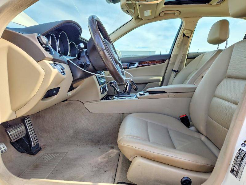 Продажа на аукционе авто 2014 Mercedes-benz C, vin: WDDGF8AB3EA958584, номер лота: 46844076
