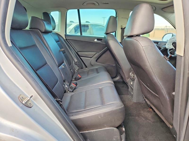 2013 Volkswagen Tiguan მანქანა იყიდება აუქციონზე, vin: WVGBV7AX3DW537832, აუქციონის ნომერი: 41981366