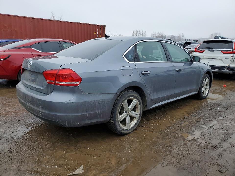 Продажа на аукционе авто 2014 Volkswagen Passat, vin: 1VWBH7A33EC041308, номер лота: 79598145