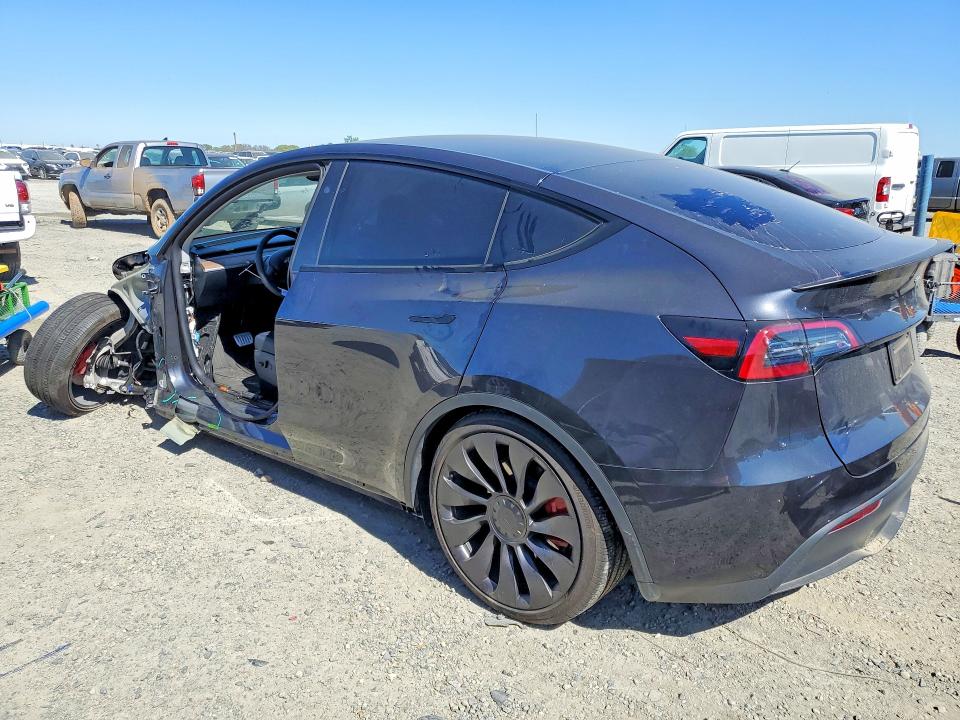 Продажа на аукционе авто 2024 Tesla Model Y, vin: 7SAYGDEF7RF073273, номер лота: 45816406