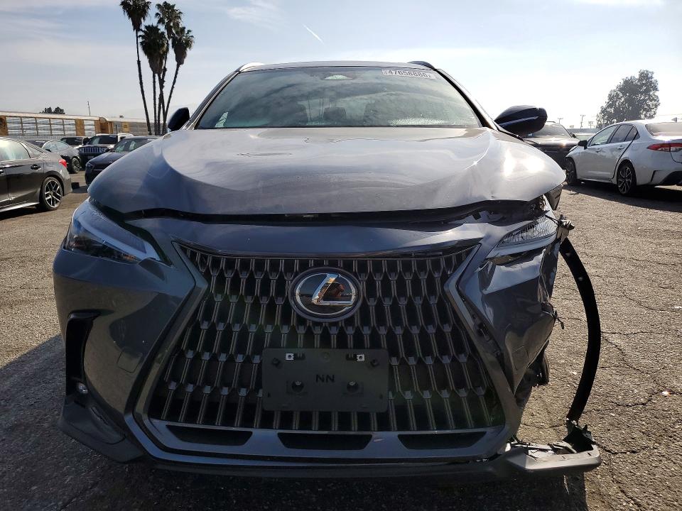 47658886 :رقم المزاد ، JTJAKCEZ6N5005430 vin ، 2022 Lexus Nx 350h مزاد بيع