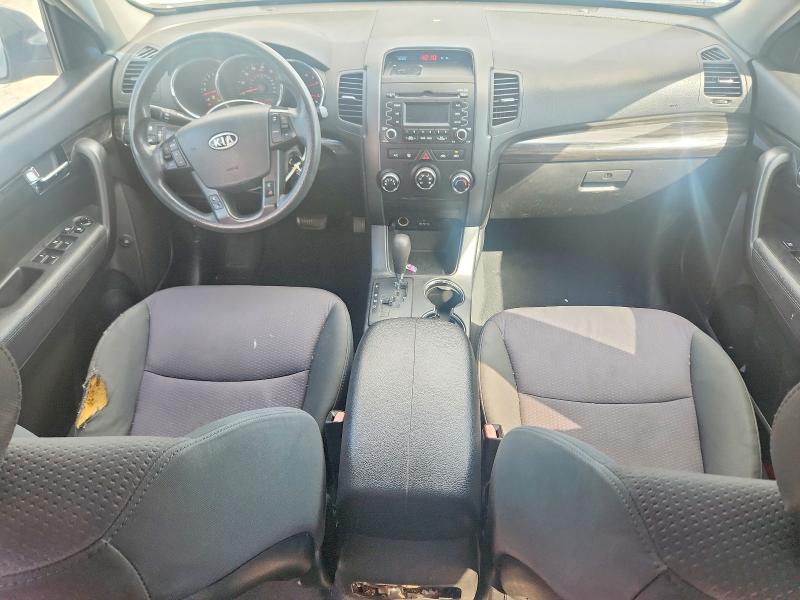 2011 Kia Sorento მანქანა იყიდება აუქციონზე, vin: 5XYKT3A10BG161809, აუქციონის ნომერი: 45648306