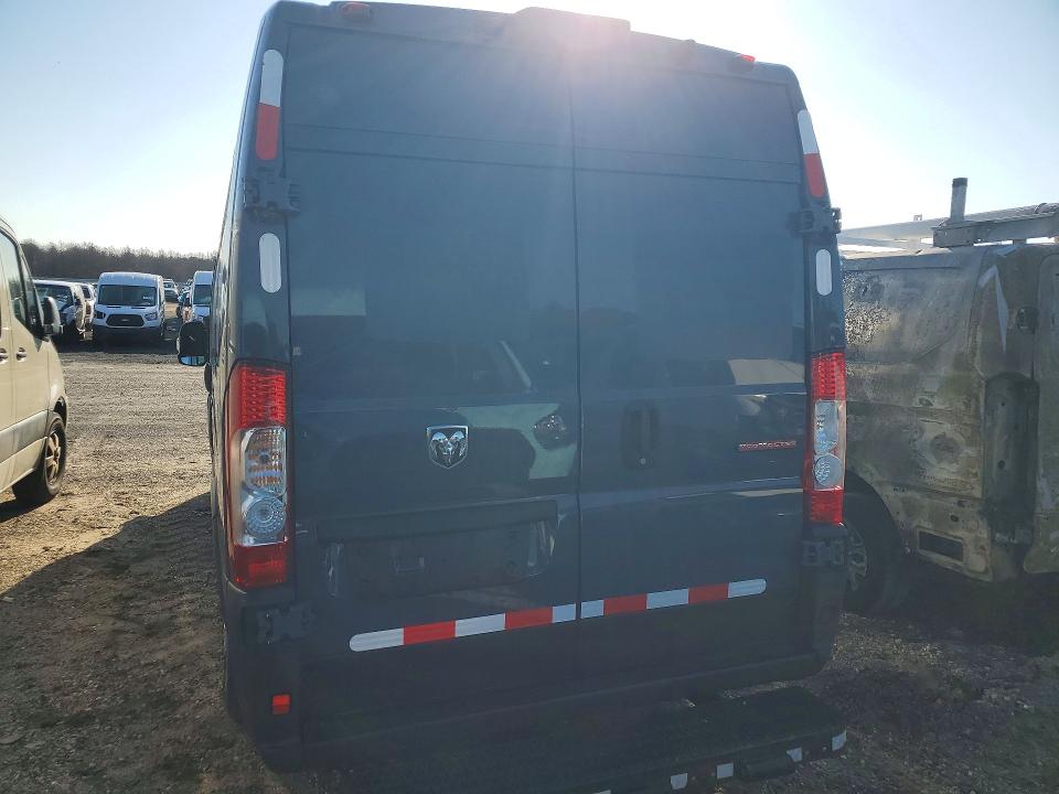 77581395 :رقم المزاد ، 3C6MRVJG1ME544768 vin ، 2021 Ram Promaster 3500 مزاد بيع