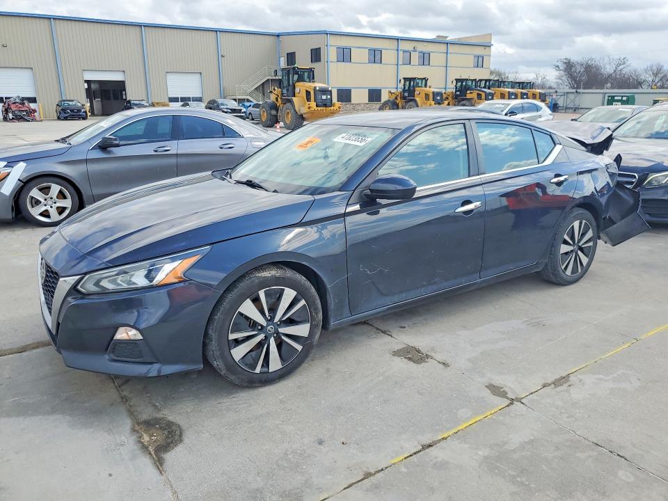 Продажа на аукционе авто 2022 Nissan Altima, vin: 1N4BL4DV1NN333630, номер лота: 41823656