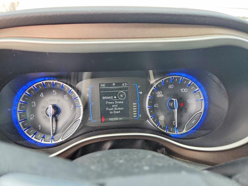 47501206 :رقم المزاد ، 2C4RC1DG0HR577267 vin ، 2017 Chrysler Pacifica مزاد بيع