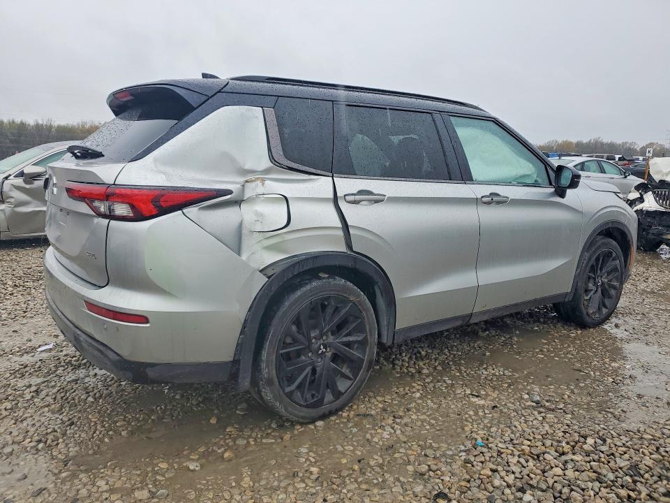 Продаж на аукціоні авто 2024 Mitsubishi Outlander, vin: JA4J3WA80RZ064870, номер лоту: 45561206