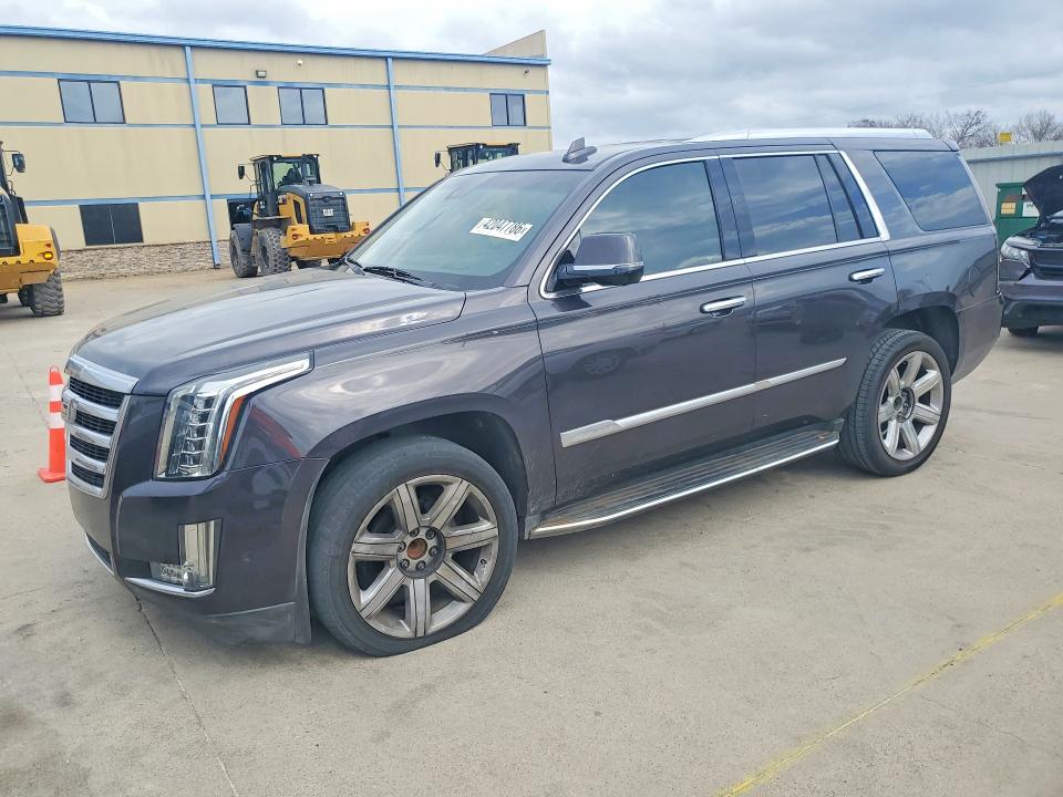 42047786 :رقم المزاد ، 1GYS3BKJXJR368601 vin ، 2018 Cadillac Escalade مزاد بيع