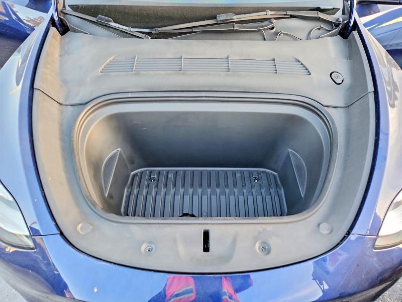 Продажа на аукционе авто 2023 Tesla Model Y, vin: 7SAYGDEE4PA102617, номер лота: 46218706