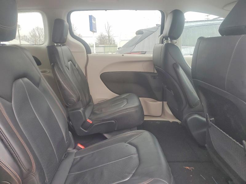 Продажа на аукционе авто 2018 Chrysler Pacifica, vin: 2C4RC1BGXJR317158, номер лота: 46980156