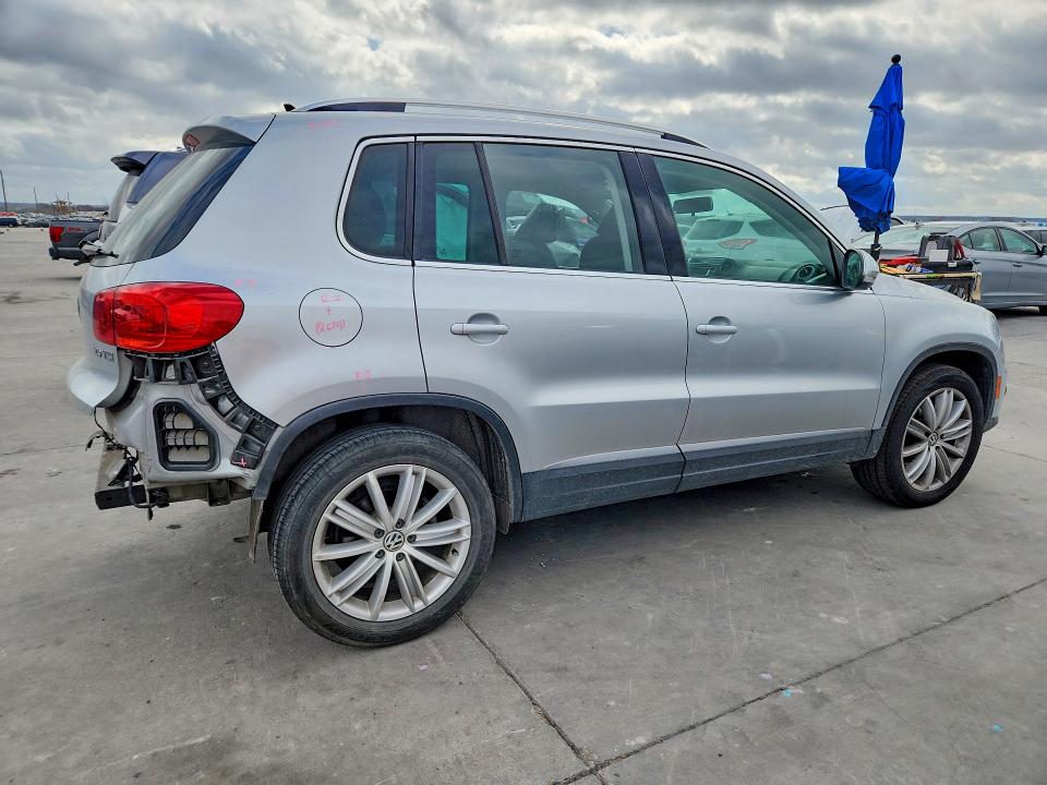 Продажа на аукционе авто 2013 Volkswagen Tiguan, vin: WVGAV3AX7DW624542, номер лота: 79653855