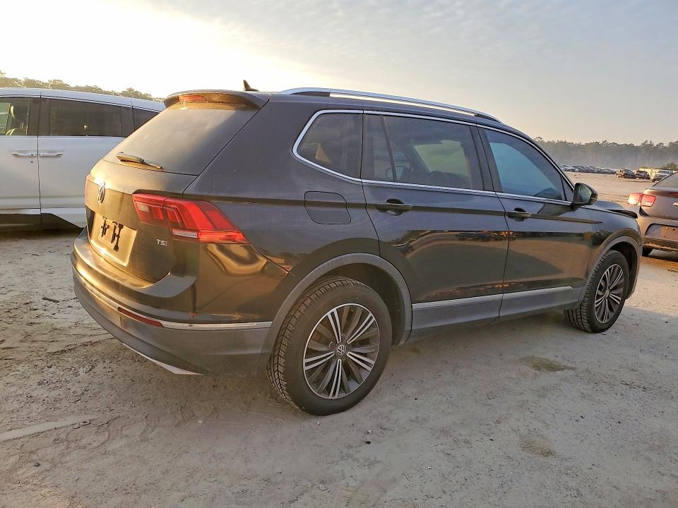 Aukcja sprzedaży 2018 Volkswagen Tiguan, vin: 3VV3B7AX4JM021042, numer aukcji: 45480396
