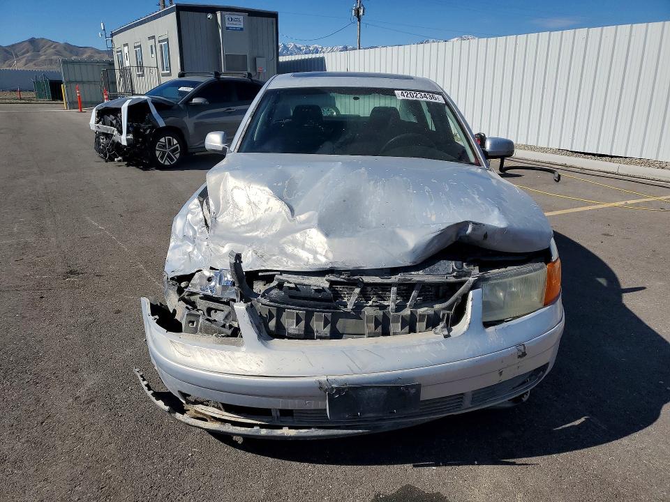 Продажа на аукционе авто 1998 Volkswagen Passat, vin: WVWMA63B0WE163032, номер лота: 42023436