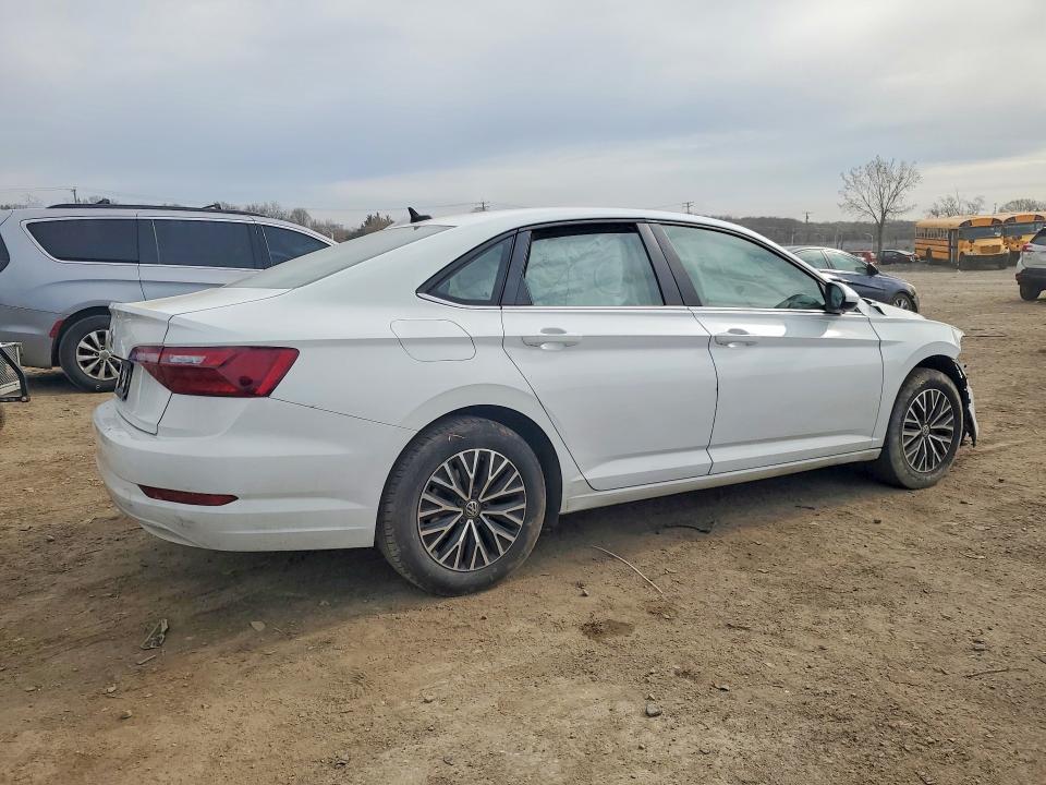 47584466 :رقم المزاد ، 3VWC57BU6MM014346 vin ، 2021 Volkswagen Jetta مزاد بيع