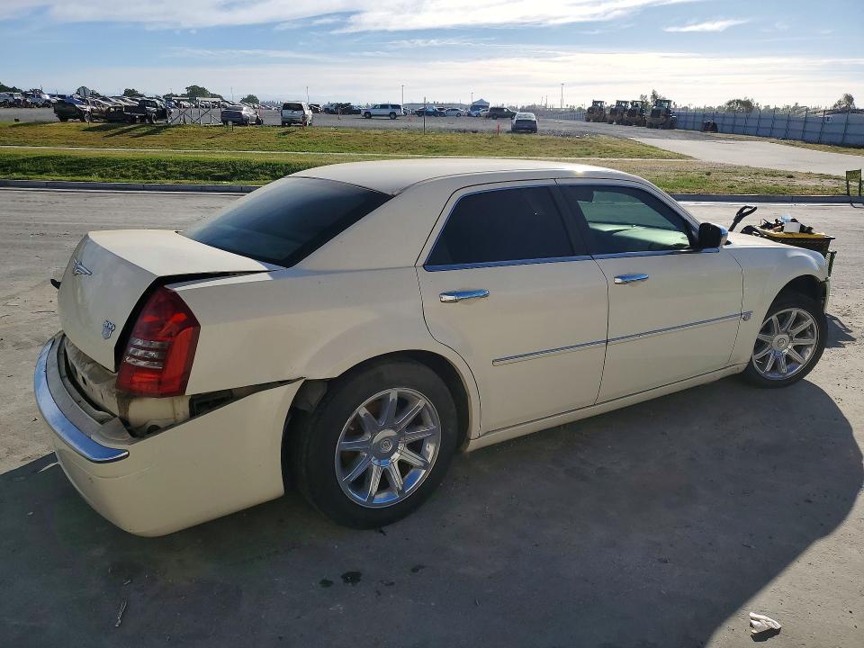 2006 Chrysler 300c მანქანა იყიდება აუქციონზე, vin: 2C3LA63H36H242658, აუქციონის ნომერი: 47267186