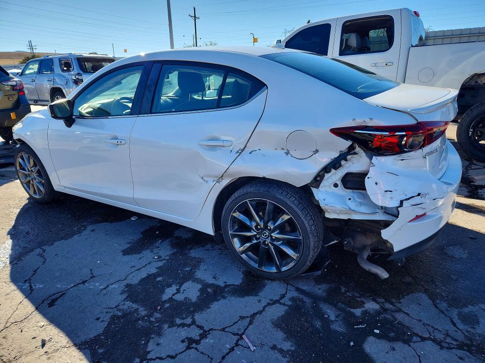 2018 Mazda 3 მანქანა იყიდება აუქციონზე, vin: 3MZBN1V39JM189861, აუქციონის ნომერი: 46676286