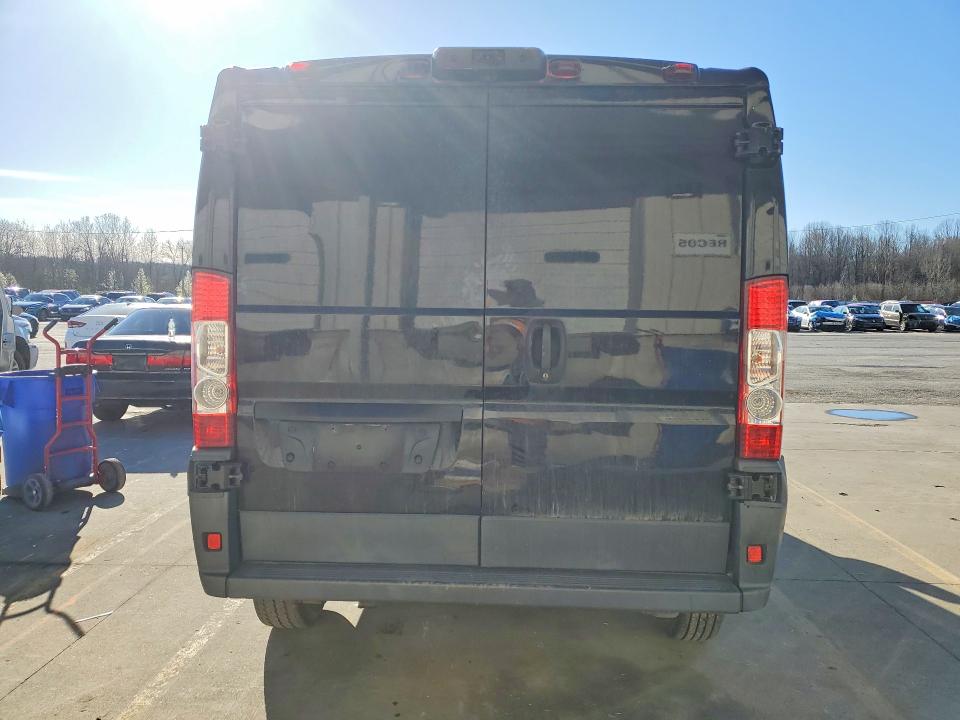 46088256 :رقم المزاد ، 3C6TRVAG0EE125310 vin ، 2014 Ram Promaster 1500 مزاد بيع