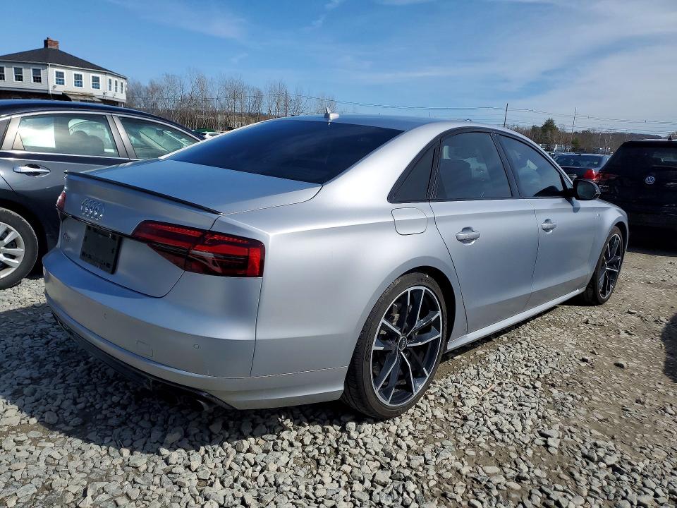 2017 Audi S8 მანქანა იყიდება აუქციონზე, vin: WUAJ5AFD0HN900064, აუქციონის ნომერი: 47042076