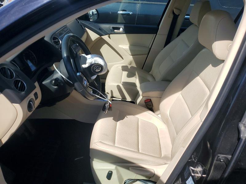 46217966 :رقم المزاد ، WVGBV7AX0GW588189 vin ، 2016 Volkswagen Tiguan مزاد بيع