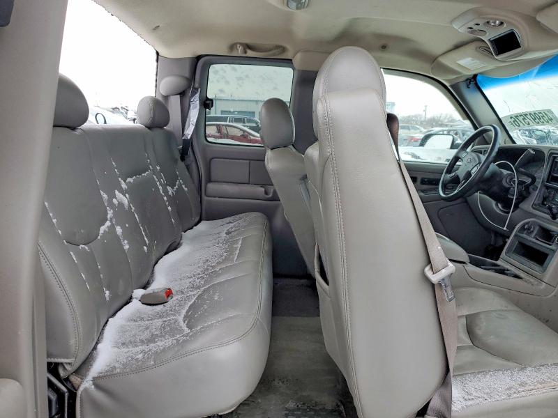 45997576 :رقم المزاد ، 1GCGK29U23Z318535 vin ، 2003 Chevrolet Silverado مزاد بيع