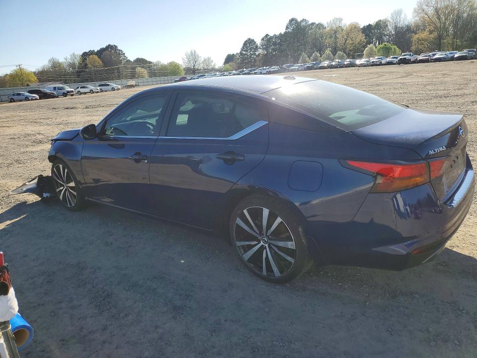 41839756 :رقم المزاد ، 1N4BL4CV4NN327466 vin ، 2022 Nissan Altima مزاد بيع