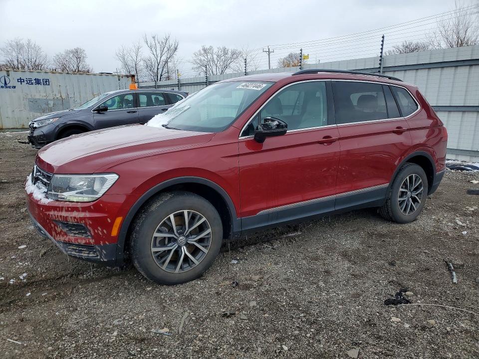 46427446 :رقم المزاد ، 3VV2B7AX2JM219856 vin ، 2018 Volkswagen Tiguan مزاد بيع