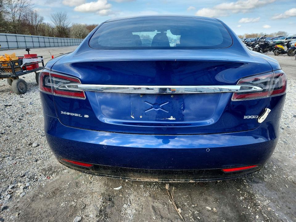 Продажа на аукционе авто 2018 Tesla Model S, vin: 5YJSA1E23JF250552, номер лота: 79783335