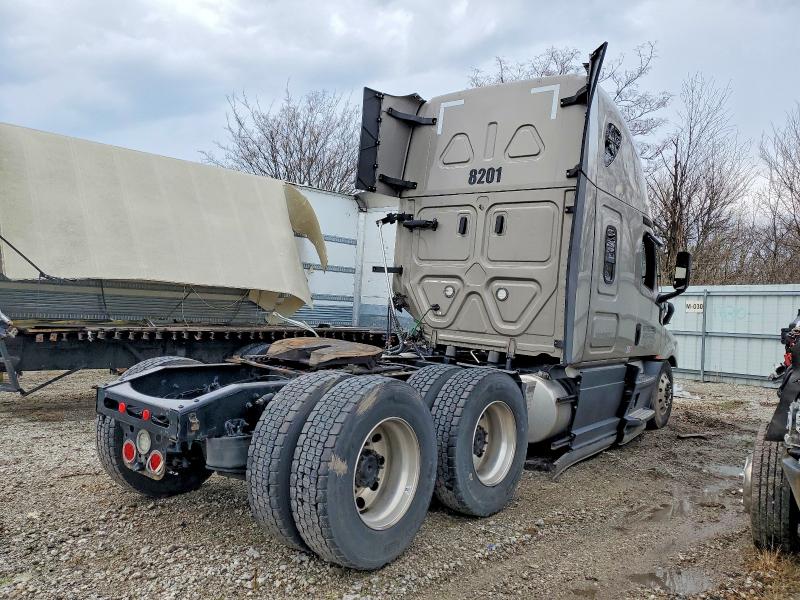 Продажа на аукционе авто 2022 Freightliner Cascadia 126, vin: 3AKJHHDR2NSNB1017, номер лота: 48057496